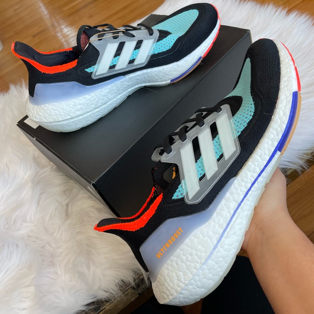 Adidas ultraboost 21 multicolor 9.5